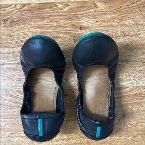 Tieks Black Leather Flats with Teal Accents